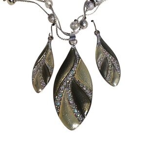 Kim Rogers necklace with matching earrings